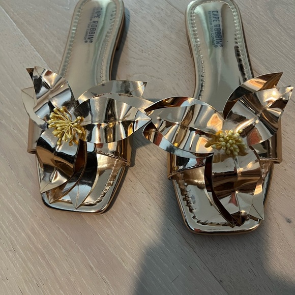 Cape Robbin Metallic Gold Floral Slide Sandals - Picture 2 of 4